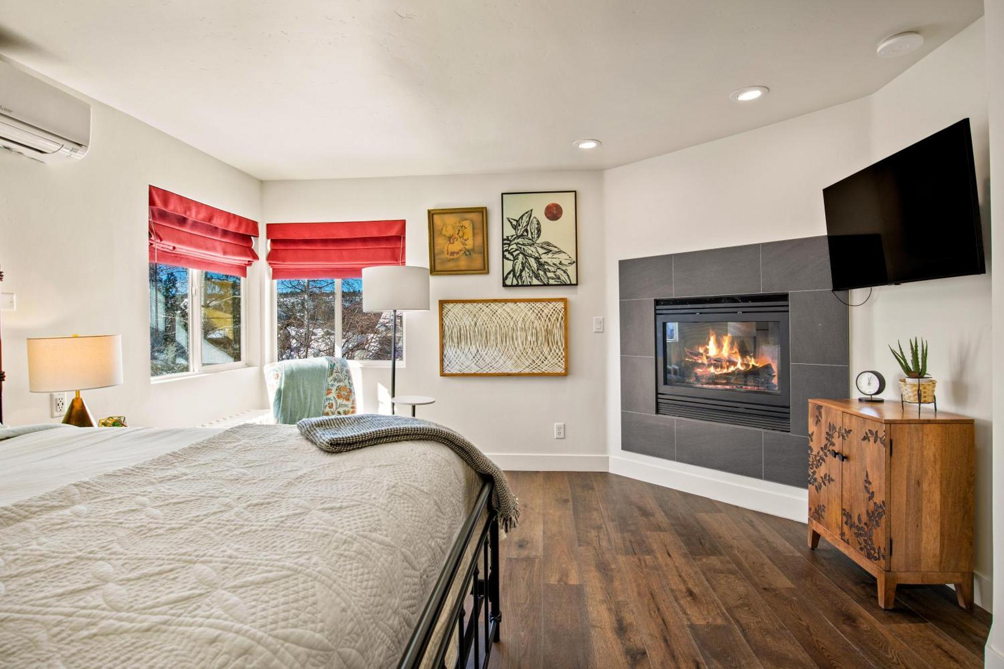 Standard King Room