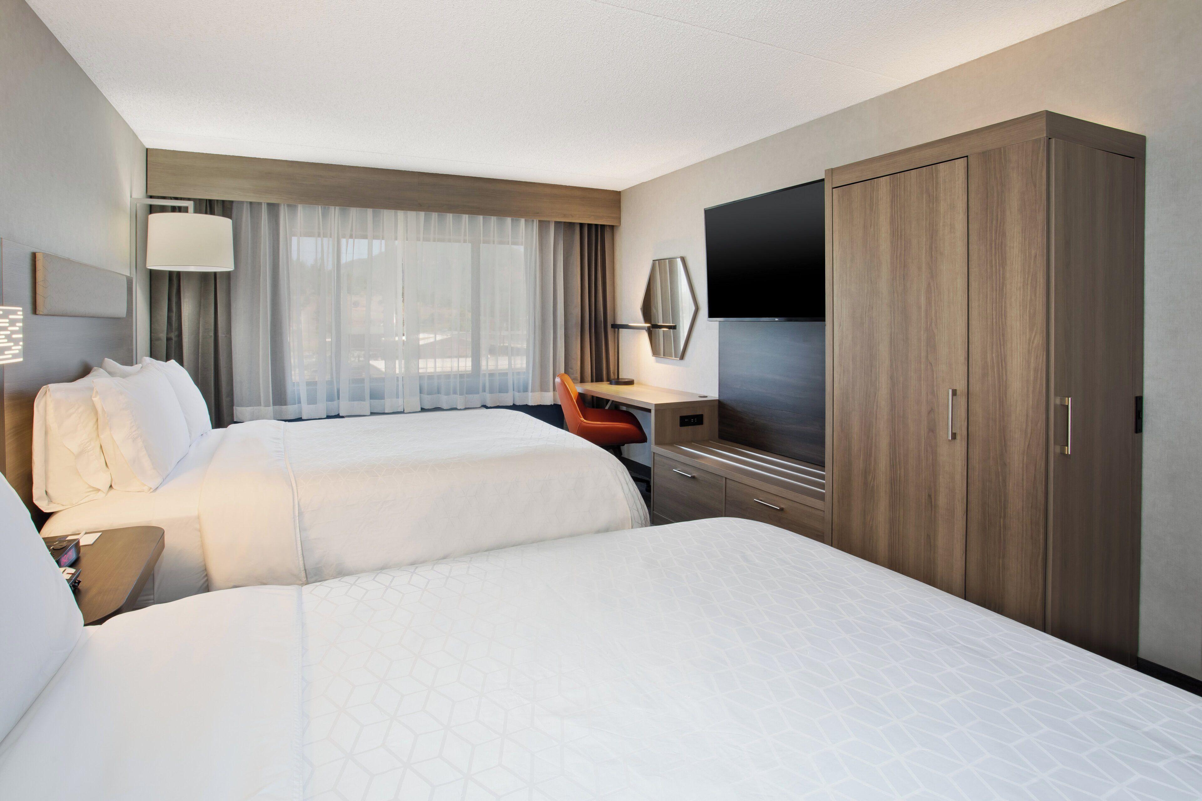 Standard Queen Room Two Queen Beds