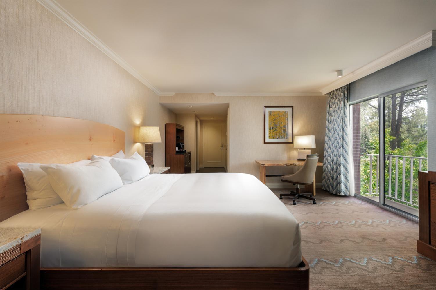 Grand 1 King Bed