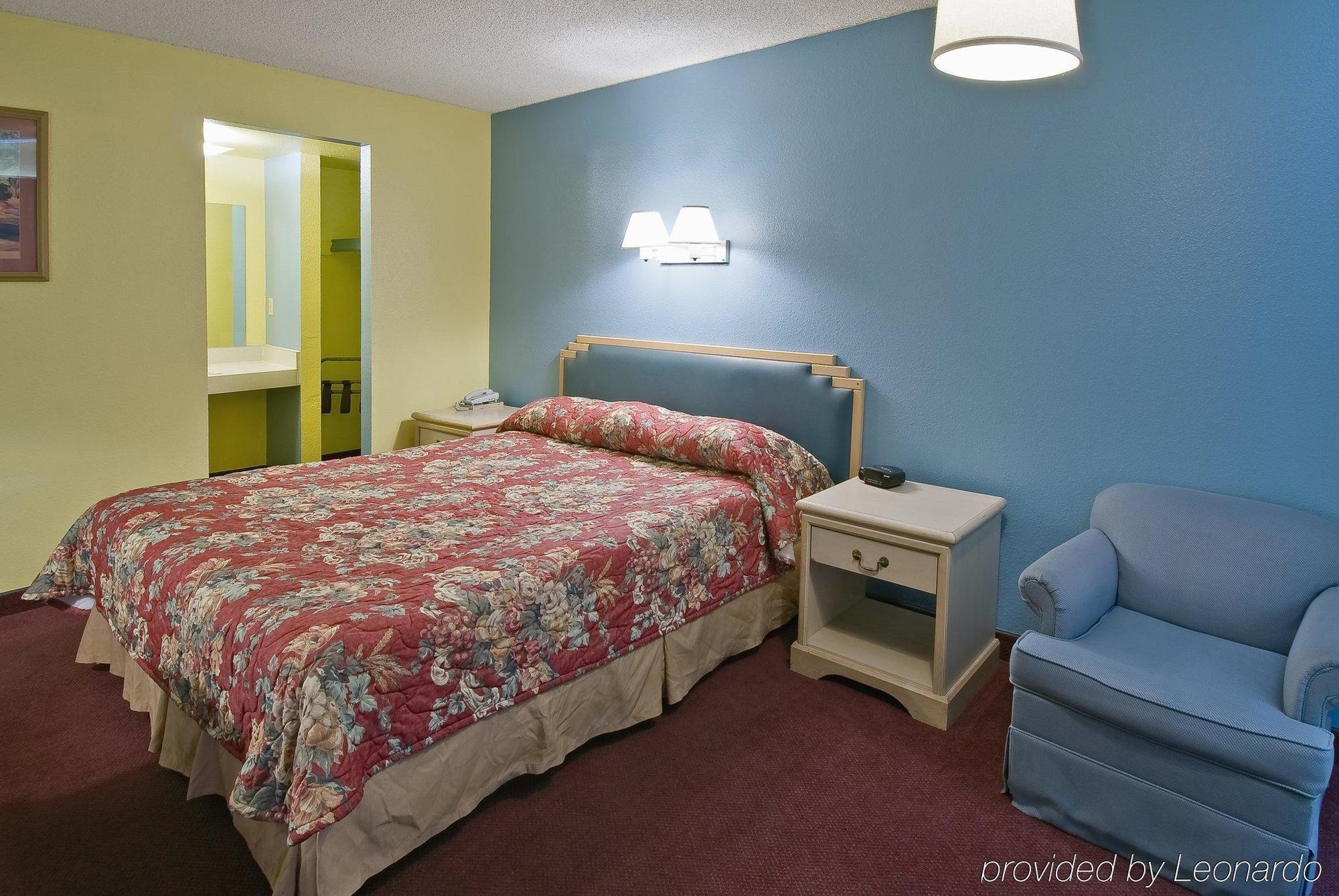 Standard King Room