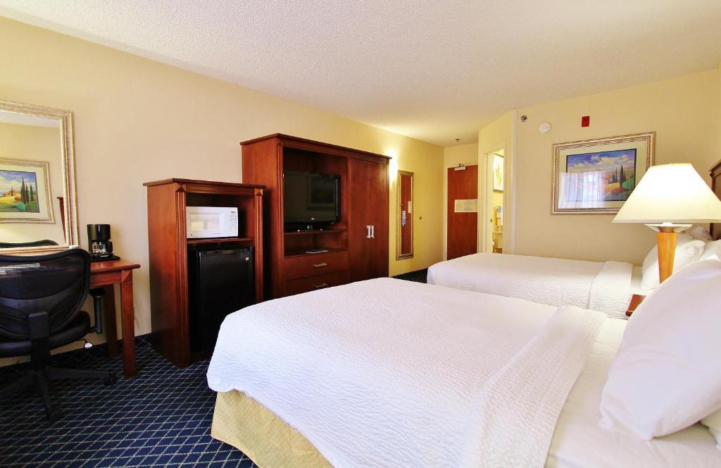 Double Room with Two Double Beds - Non-Smoking,71609042:JPEG