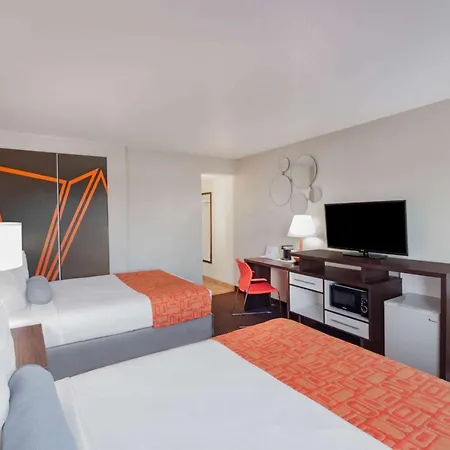 Howard Johnson By Wyndham Flagstaff-3