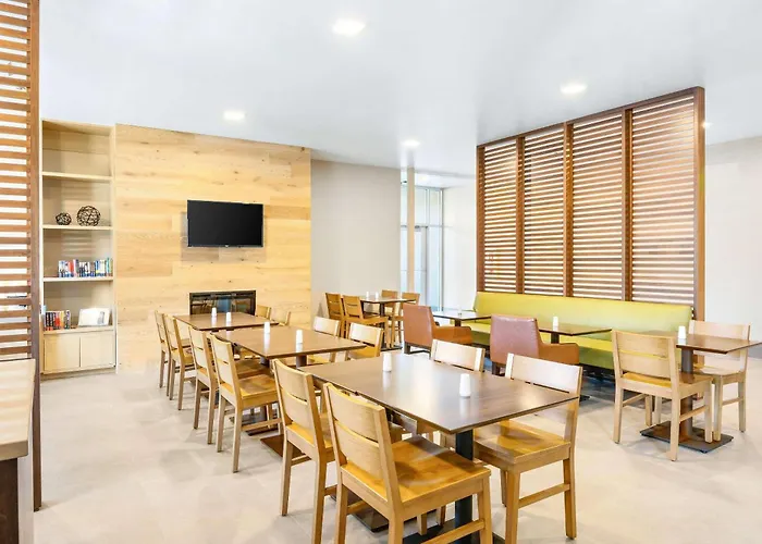 Country Inn & Suites By Radisson, Flagstaff Downtown, Az